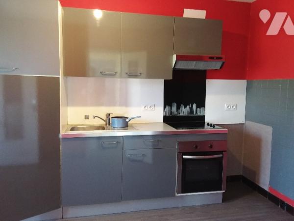 A 15 MNS DE BLOIS, PAVILLON DE BONNE CONSTRUCTION, TERRAIN 802 M²