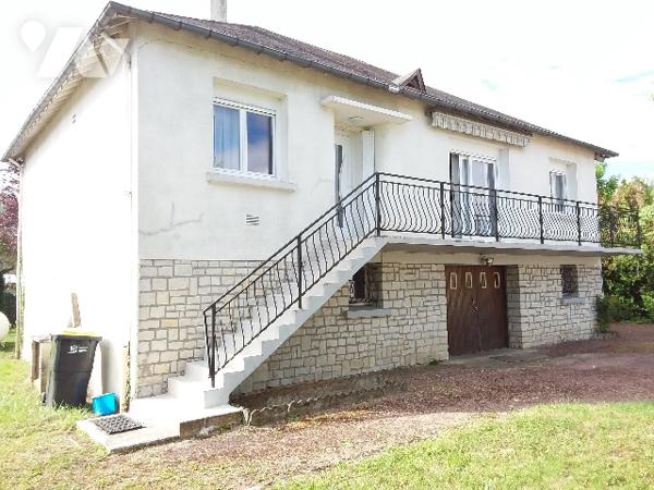 A 15 MNS DE BLOIS, PAVILLON DE BONNE CONSTRUCTION, TERRAIN 802 M²