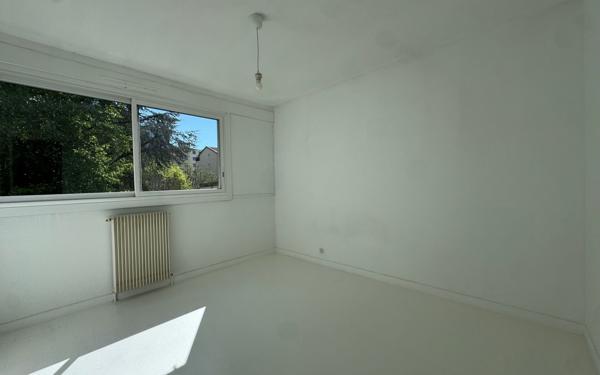 Appartement à louer    3 pièces • 90,80 m2 Lyon 3