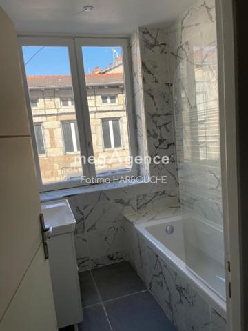 Appartement à FIRMINY, 42700 - 4 pièces 120m²