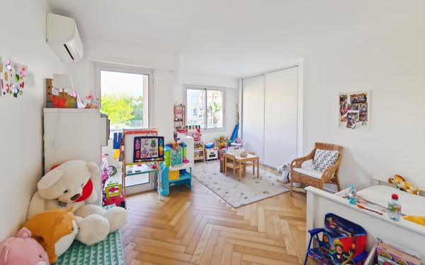 Appartement à vendre    4 pièces • 111,10 m2 Nice