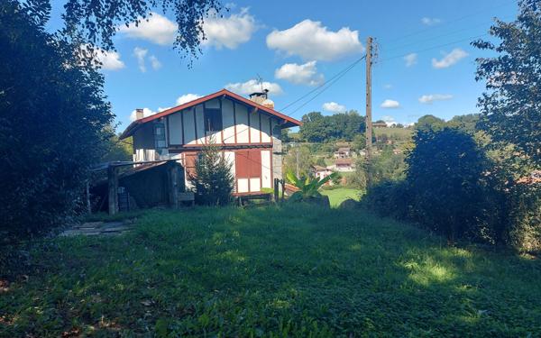 Appartement à vendre    7 pièces • 140,87 m2 Hasparren