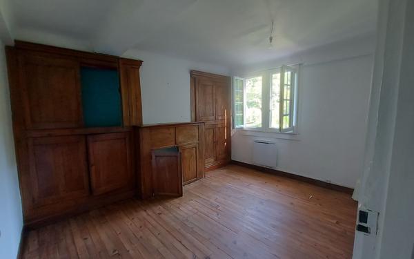 Appartement à vendre    7 pièces • 140,87 m2 Hasparren