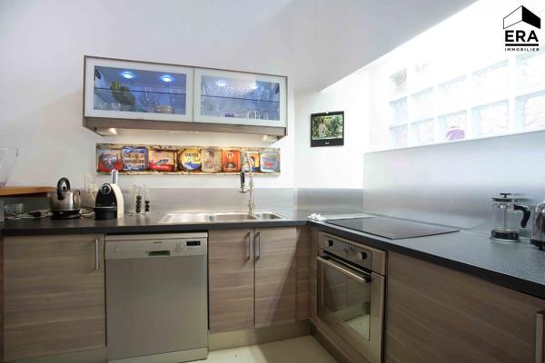 AIX EN PROVENCE - A LOUER - T3 MEUBLE EN CENTRE VILLE