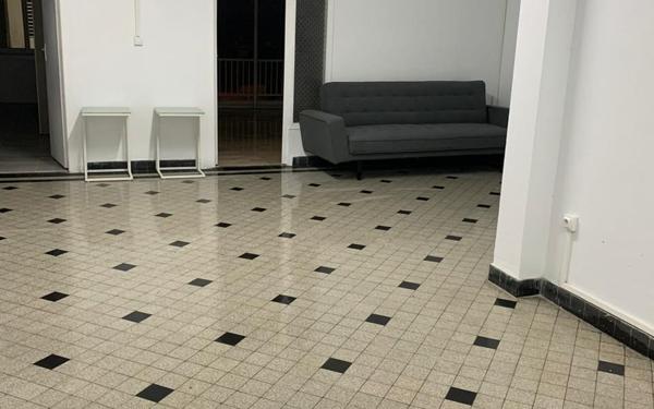 Appartement à vendre    8 pièces • 150 m2 Pointe-à-Pitre