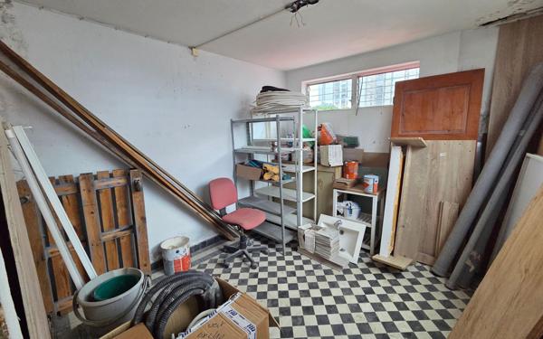 Appartement à vendre    8 pièces • 150 m2 Pointe-à-Pitre