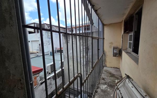Appartement à vendre    8 pièces • 150 m2 Pointe-à-Pitre