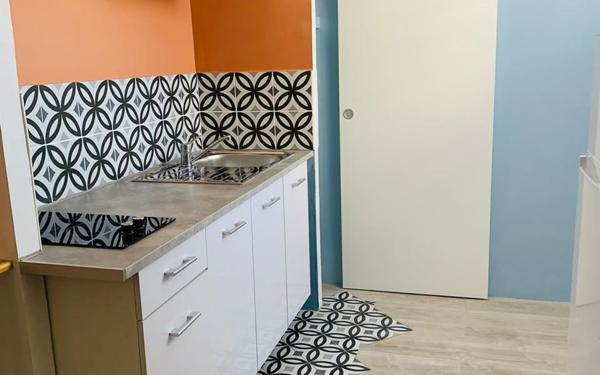 Appartement à vendre    8 pièces • 150 m2 Pointe-à-Pitre