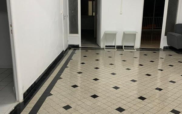 Appartement à vendre    8 pièces • 150 m2 Pointe-à-Pitre