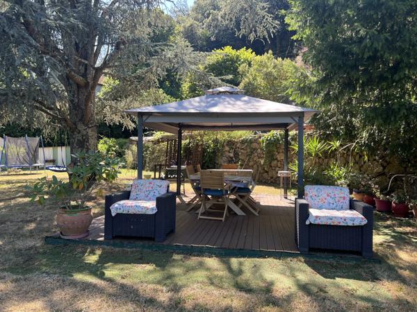 Propriété de charme avec piscine au bord de l’Ardèche, Vals-les-Bains