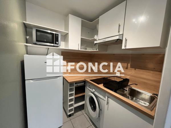 Location Appartement meublé 2 pièces 40.5 m² - 9 RUE BACHARETIE Perigueux 24000