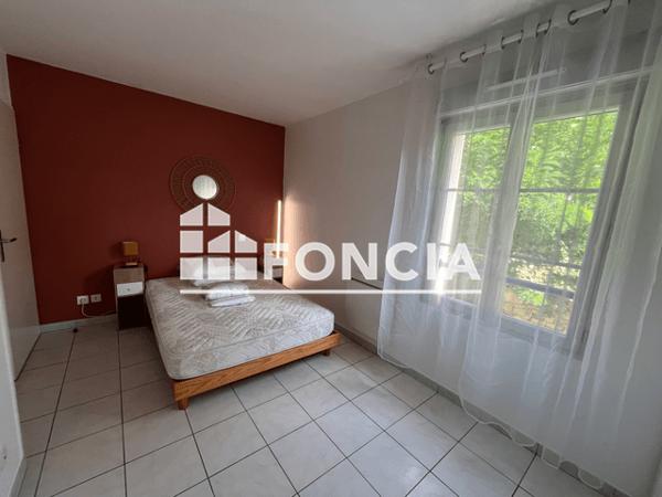 Location Appartement meublé 2 pièces 40.5 m² - 9 RUE BACHARETIE Perigueux 24000