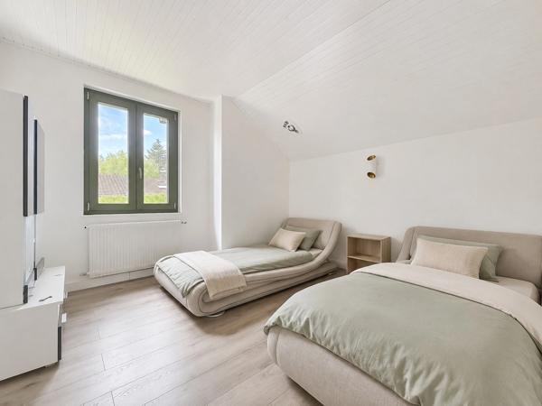 Maison individuelle à louer 5 pièces - jardin - SCIEZ (74)