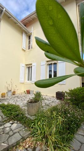 BIARRITZ - TRIANGLE D'OR - LAROCHEFOUCAULD - GOLF DU PHARE