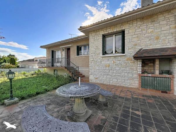 Maison à vendre 139 900 € Mansle 6 p 153 m² DPE F