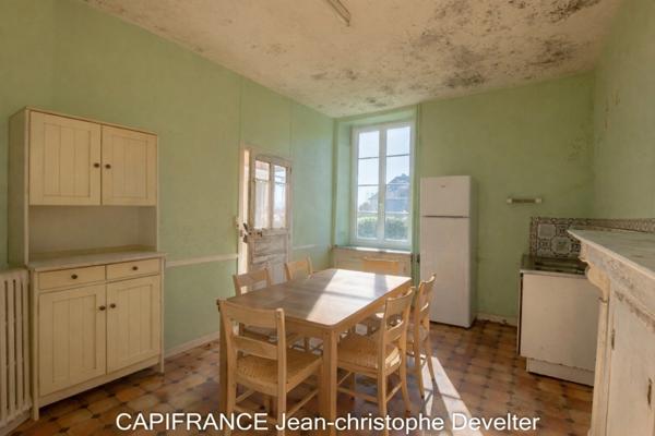 Maison à vendre GORRON (53) maison en pierre 2 chambres sur terrain de 1828 m2