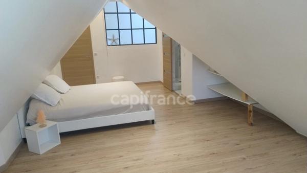 Maison d'exception avec piscine à vendre de 11 pièces GROSLAY (95)