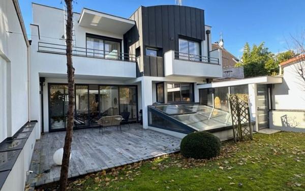 Maison à vendre    6 pièces • 167 m2 Ormesson-sur-Marne