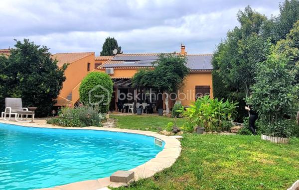 Maison traditionnelle de 262 m²