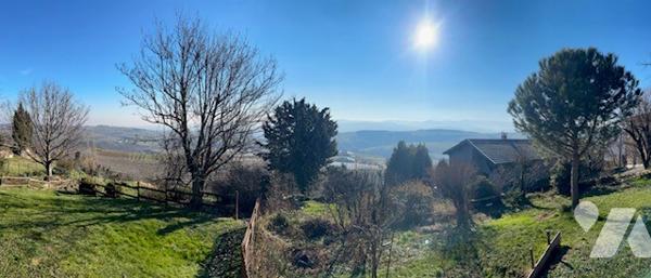 Nous vendons une maison dans un hameau.24