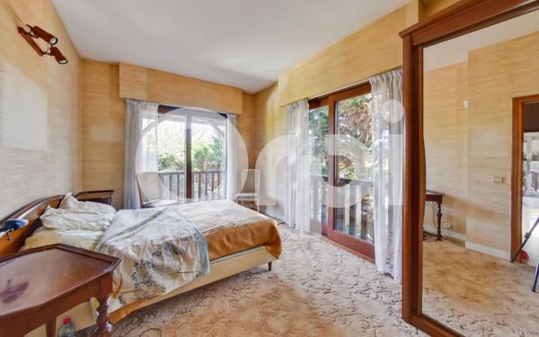 Maison à vendre    7 pièces •  Bougival