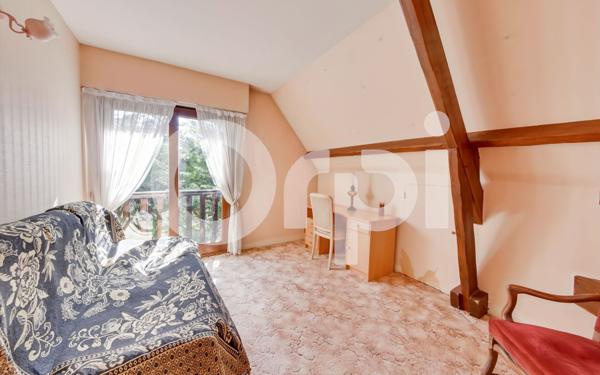 Maison à vendre    7 pièces •  Bougival