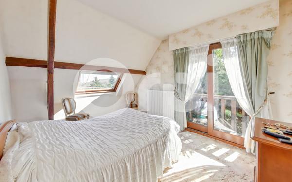 Maison à vendre    7 pièces •  Bougival