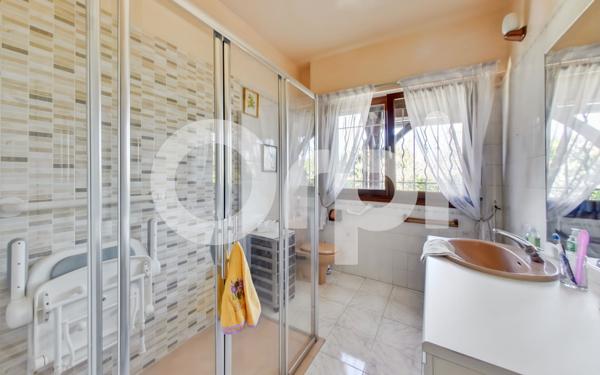 Maison à vendre    7 pièces •  Bougival