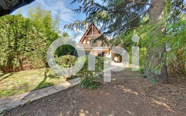 Maison à vendre    7 pièces •  Bougival