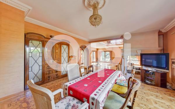 Maison à vendre    7 pièces •  Bougival