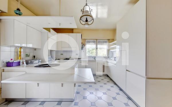 Maison à vendre    7 pièces •  Bougival