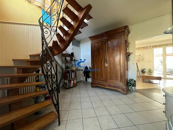PERIGNY ROMPSAY MAISON 4 CHAMBRES JARDIN PISCINE GARAGE  Perigny