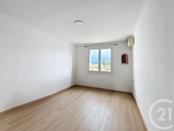 Maison à vendre  10 pièces - 210 m2 MAUGUIO CARNON - 34