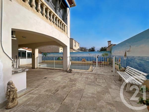 Maison à vendre  10 pièces - 210 m2 MAUGUIO CARNON - 34