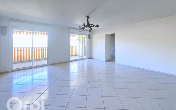 Appartement à vendre    3 pièces • 85,12 m2 Saint-Raphaël