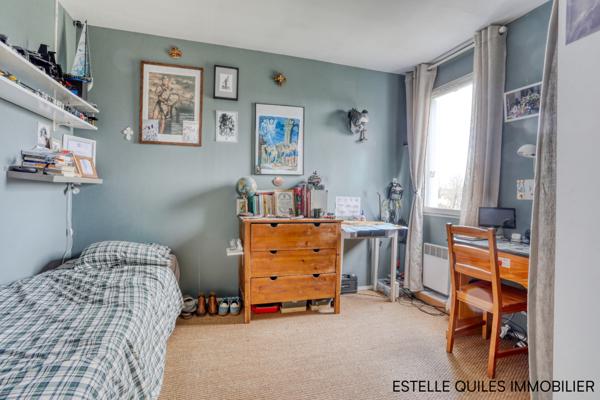 Versailles (78000) VERSAILLES CHANTIERS limite PORCHEFONTAINE Maison 168 m2 avec sous-sol aménagé, 1 emplacement de parking