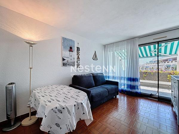 PORT CAMARGUE secteur Plage Sud joli Studio avec terrasse dans belle residence