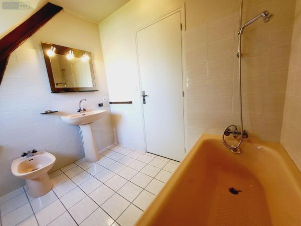 Maison individuelle à vendre à Ussel en Corrèze (19200), ref : UM 1225