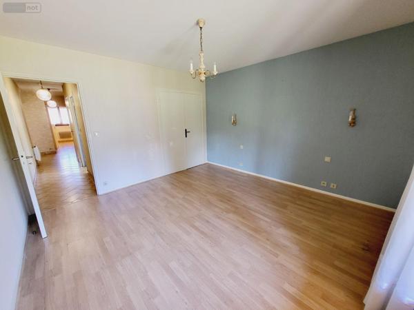 Maison individuelle à vendre à Ussel en Corrèze (19200), ref : UM 1225