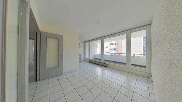 Appartement 5 pièces                                        - 42700 Firminy Réf : 13063