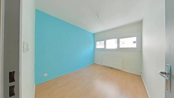 Appartement 5 pièces                                        - 42700 Firminy Réf : 13063