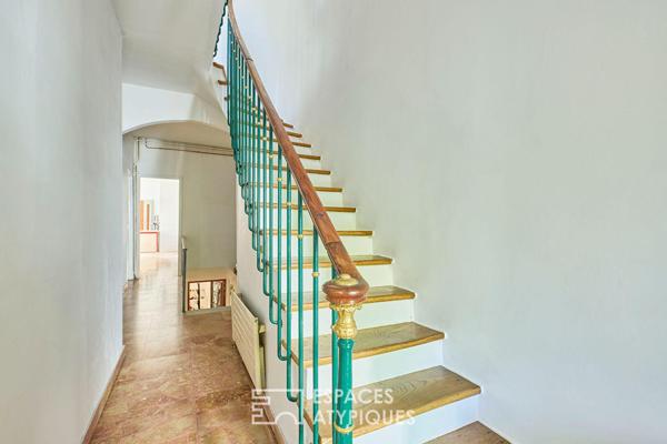 Maison ancienne aux volumes hors norme, à réinventer, au coeur du centre-ville