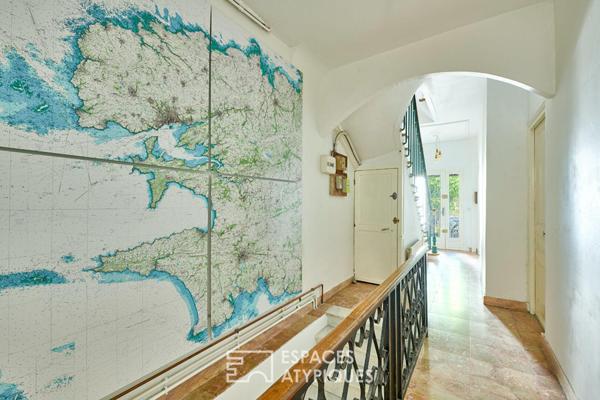 Maison ancienne aux volumes hors norme, à réinventer, au coeur du centre-ville