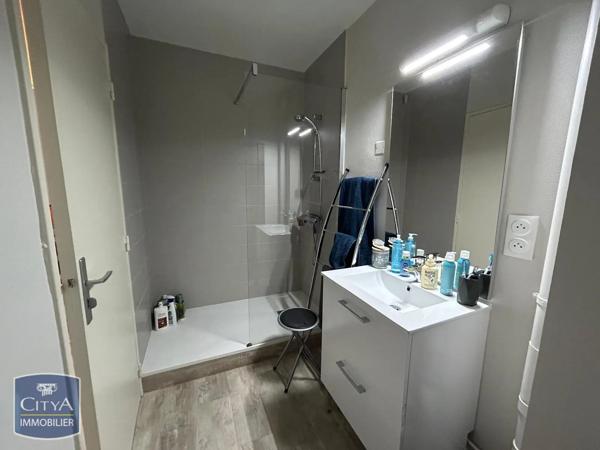 Appartement à louer 1 pièce 40.02m² Tulle (19000)