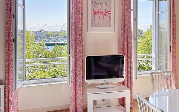 Appartement à vendre    2 pièces • 44,43 m2 La Rochelle