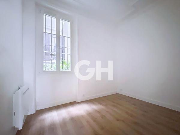 Charme de l'haussmannien rénové, 3 pièces ? boulevard Voltaire, proche Nation