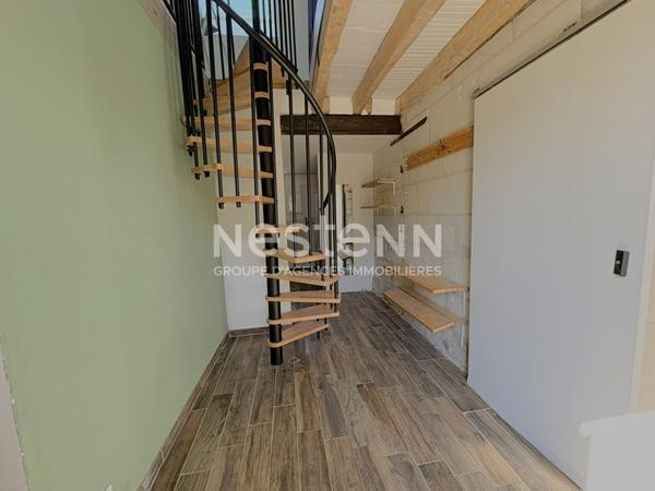 CHARMANTE LONGERE RENOVEE AVEC 4 CHAMBRES ET DEPENDANCES