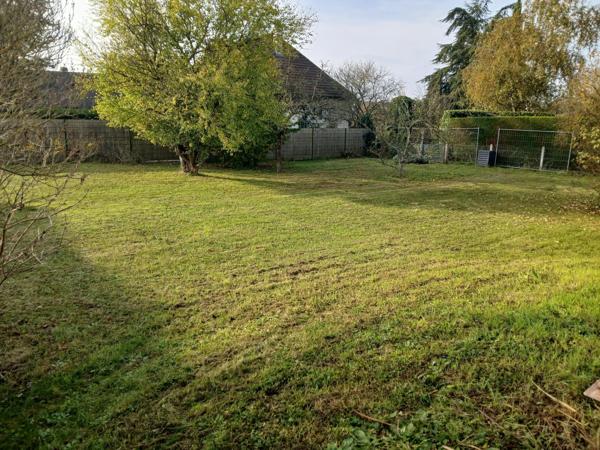 Huest, dans village au calme avec écoles et transports scolaires, belle maison 4 chambres sur sous sol