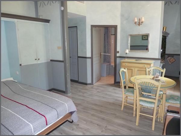 Beau studio 1 pièce 30 m² à Montbrun les Bains