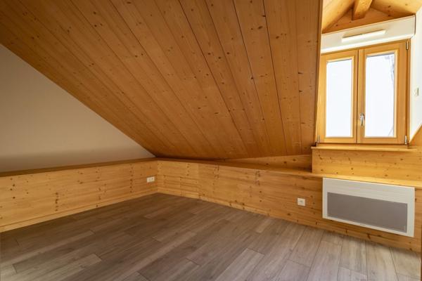 Appartement rénové, 110m², 3 Ch, cave, Ornans